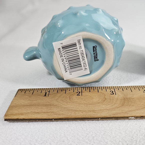 Omniware Blowfish Salt And Pepper Shakers - Picture 10 of 12